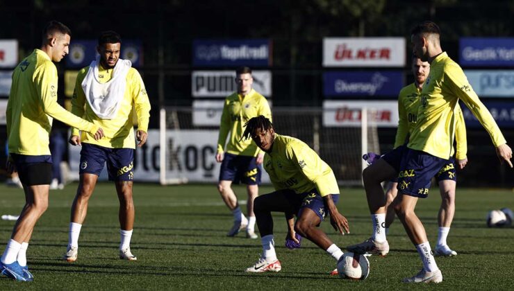 Süper Lig’de lider konumda bulunan Fenerbahçe’de flaş transfer gelişmeleri yaşanıyor.