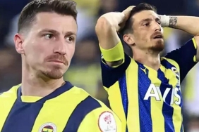 1-aydir-tedavi-goruyordu-fenerbahcede-mert-hakan-yandasin-son-saglik-durumu-belli-oldu-urv7b5ZG.jpg
