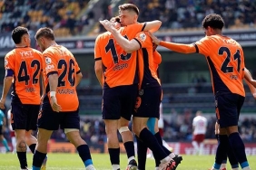 basaksehir-avrupa-icin-sahaya-cikacak-TMFt8hea.jpg