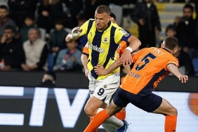 basaksehir-fenerbahce-macina-vuran-an-trio-ekibi-noktayi-koydu-bundan-daha-iyi-kanit-VEsfPJkf.jpg