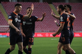 basaksehirin-avrupa-sevdasi-ozet-hatayspor-basaksehir-mac-sonucu-2-4-UuLctKON.jpg