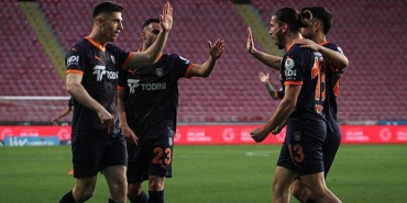 basaksehirin-avrupa-sevdasi-ozet-hatayspor-basaksehir-mac-sonucu-2-4-UuLctKON.jpg