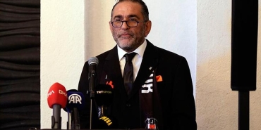 besiktas-baskan-adayi-gurkan-aksoy-yonetim-kurulunu-tanitti-OeklJ5VT.jpg