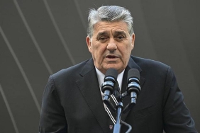 besiktasta-yildiz-oyuncu-icin-ayrilik-sesleri-menajeri-davet-edildi-jntJUh6H.jpg