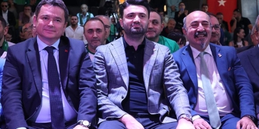 bursaspor-super-lig-sampiyonu-olusunun-15-yil-donumunu-kutladi-qAc9ft8H.jpg