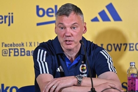 fenerbahce-beko-basantrenoru-jasikeviciustan-galatasaray-ve-panathinaikos-sozleri-zor-duruma-sokmamiz-lazim-nfzhOzpX.jpg