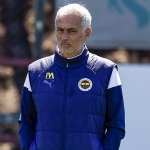 fenerbahcede-mourinhonun-besiktas-derbisi-plani-hazir-sakatlarin-durumu-netlesiyor-bdUVRibq.jpg