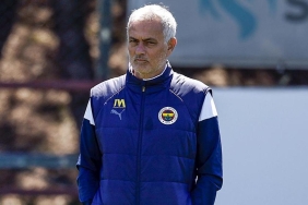 fenerbahcede-mourinhonun-besiktas-derbisi-plani-hazir-sakatlarin-durumu-netlesiyor-bdUVRibq.jpg