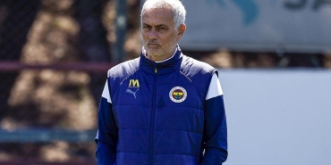 fenerbahcede-mourinhonun-besiktas-derbisi-plani-hazir-sakatlarin-durumu-netlesiyor-bdUVRibq.jpg