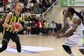 fenerbahceye-deplasmanda-buyuk-sok-21-maclik-seri-sona-erdi-p2QvyOTO.jpg