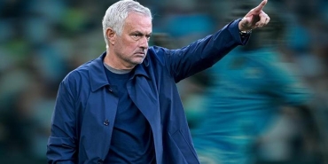 fenerbahceye-premier-ligden-4-yildiz-transferde-bombalar-art-arda-patlayacak-jose-mourinhonun-raporu-gWzx3lGc.jpg