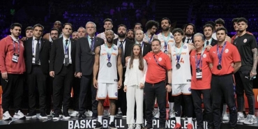 galatasaray-erkek-basketbol-takimi-yurda-dondu-P5D9jAzl.jpg