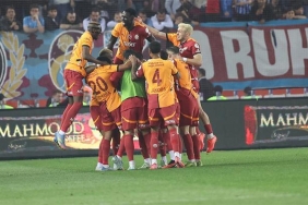 galatasaray-trabzonda-kaybetmiyor-GvqwxOqE.jpg
