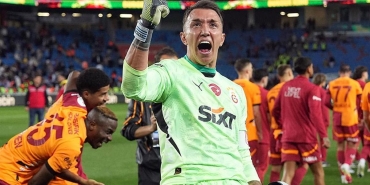 galatasarayda-fernando-muslera-bu-kulup-bana-cok-seyler-katti-ThnHZ6ev.jpg