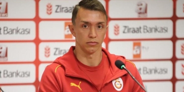 galatasarayda-fernando-musleradan-trabzonspor-maci-sozleri-benim-icin-cok-onemli-SZdqjl32.jpg