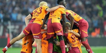 galatasarayda-yonetim-kesenin-agzini-sonuna-kadar-acti-cifte-kupaya-dev-prim-zxe8tMdL.jpg