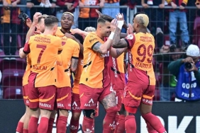 galatasarayi-tecrubeli-yildizlari-tasiyor-Xd3mx85f.jpg