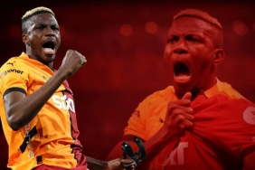 galatasarayli-taraftarlari-sevince-bogacak-haber-victor-osimhen-kalabilir-7Oxk2flc.jpg