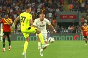 goztepe-galatasaray-macina-damga-vuran-an-trio-ekibi-noktayi-koydu-amasiz-fakatsiz-lakinsiz-net-bir-l7OGm1fO.jpg