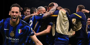 hakan-calhanoglu-rekor-kirdi-inter-finale-yukseldi-inter-barcelona-mac-sonucu-4-3-LvARNjOx.jpg