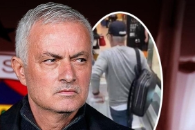 jose-mourinho-fiumicinoda-ortaya-cikti-italyanlar-goruntusunu-yayinladi-olay-iddia-JY6I4B21.jpg