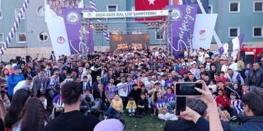 karadeniz-eregli-belediyespor-kupasina-kavustu-23-yil-sonra-3-ligde-f4rH9Uax.jpg