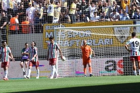 karsiyaka-2lig-sansini-eliyle-itti-y6T7QmIz.jpg