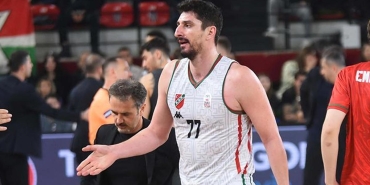 karsiyaka-basketbolda-muhsin-yasar-sevinci-NXBfNluw.jpg