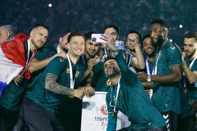 kocaelispor-sampiyonluk-kupasini-aldi-VmUMfwpa.jpg
