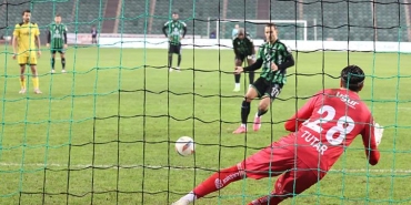 kocaelispor-son-dakikalara-kadar-pes-etmedi-mmI3nfjQ.jpg