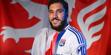 lyonun-yildiz-oyuncusu-rayan-cherki-resmen-acikladi-ayrilik-karari-ujEYvKBX.jpg