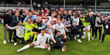 manisa-fk-ligde-kalmayi-kutluyor-DgOx5eMw.jpg
