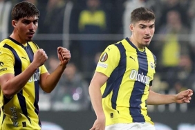 mourinhonun-prensi-yusuf-akciceke-resmi-transfer-teklifi-fenerbahce-cevap-verdi-vf4SZUaH.jpg