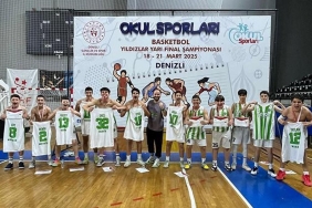 okul-sporlari-musabakasina-iki-takimi-da-son-8e-kaldi-CI4vORVd.jpg