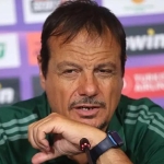 panathinaikosta-fenerbahce-maci-oncesi-ergin-atamani-cildirtan-otobus-krizi-gTCZGfa9.jpg