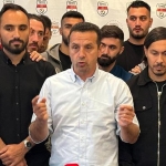 saffet-akyuz-acikladi-yas-sinirinda-geri-adim-yok-HqSTGRmH.jpg