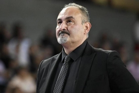 selcuk-ernak-polonyada-en-iyi-koc-secildi-CfzX8K8j.jpg