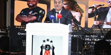 serdal-adali-down-sendromlu-ve-yetim-cocuklara-yardim-gecesine-katildi-f4y47Vx7.jpg