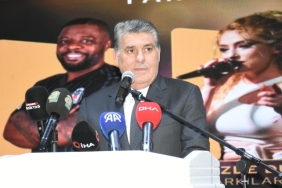 serdal-adalidan-malatyada-anlamli-mesaj-cP9tLSIN.jpg