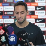 simone-inzaghiden-hakan-calhanogluna-ovgu-hGB76D8r.jpg