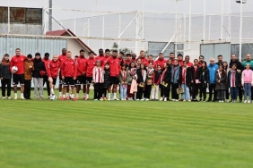 sivasspor-antrenmanina-ziyaret-zRxG35ZL.jpg