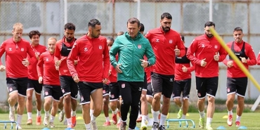 sivasspor-kritik-samsunspor-macina-hazirlaniyor-PhEbPmrJ.jpg