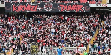 sivasspor-taraftarindan-savciliga-sike-basvurusu-pzuMUw63.jpg