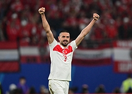 tebrikler-merih-demiral-JCjBVlfC.jpg