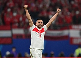 tebrikler-merih-demiral-JCjBVlfC.jpg