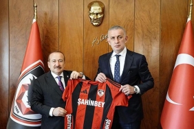 tff-baskani-haciosmanoglundan-gaziantep-fkye-ziyaret-9Bwv77b2.jpg