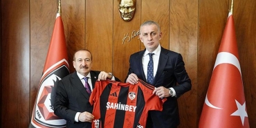 tff-baskani-haciosmanoglundan-gaziantep-fkye-ziyaret-9Bwv77b2.jpg