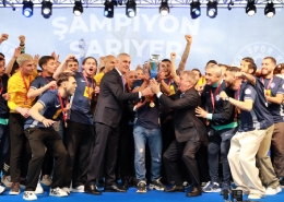 trendyol-1-lige-yukselen-sariyer-kupasini-aldi-Wtd5Fpbl.jpg