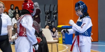 turgev-ortaogretim-yurtlar-arasi-teakwondo-turnuvasi-nefes-kesti-t6kGpYTA.jpg