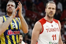 turk-basketbolunun-efsane-isimlerinden-oguz-savas-emekli-oldu-mtpfZNhp.jpg